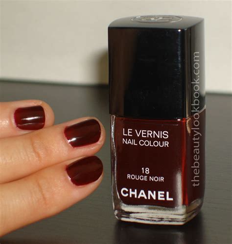 chanel rouge noir nagellak|chanel le vernis nail colors.